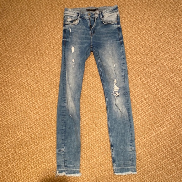 Zara Trafaluc collection light wash ripped jeans